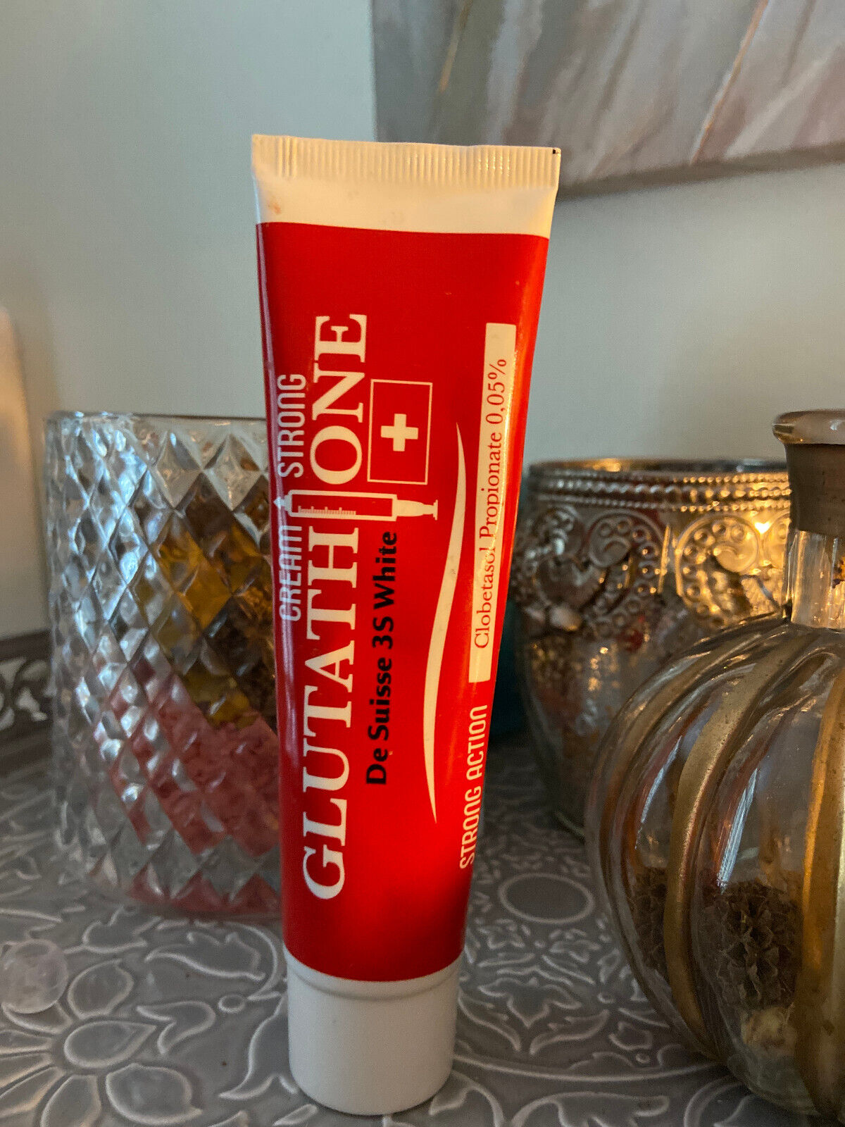 Cream Strong GLUTATHIONE TUBE ÉCLAIRCISSANT ANTI TÂCHE Anit Acné - Kyabeauty