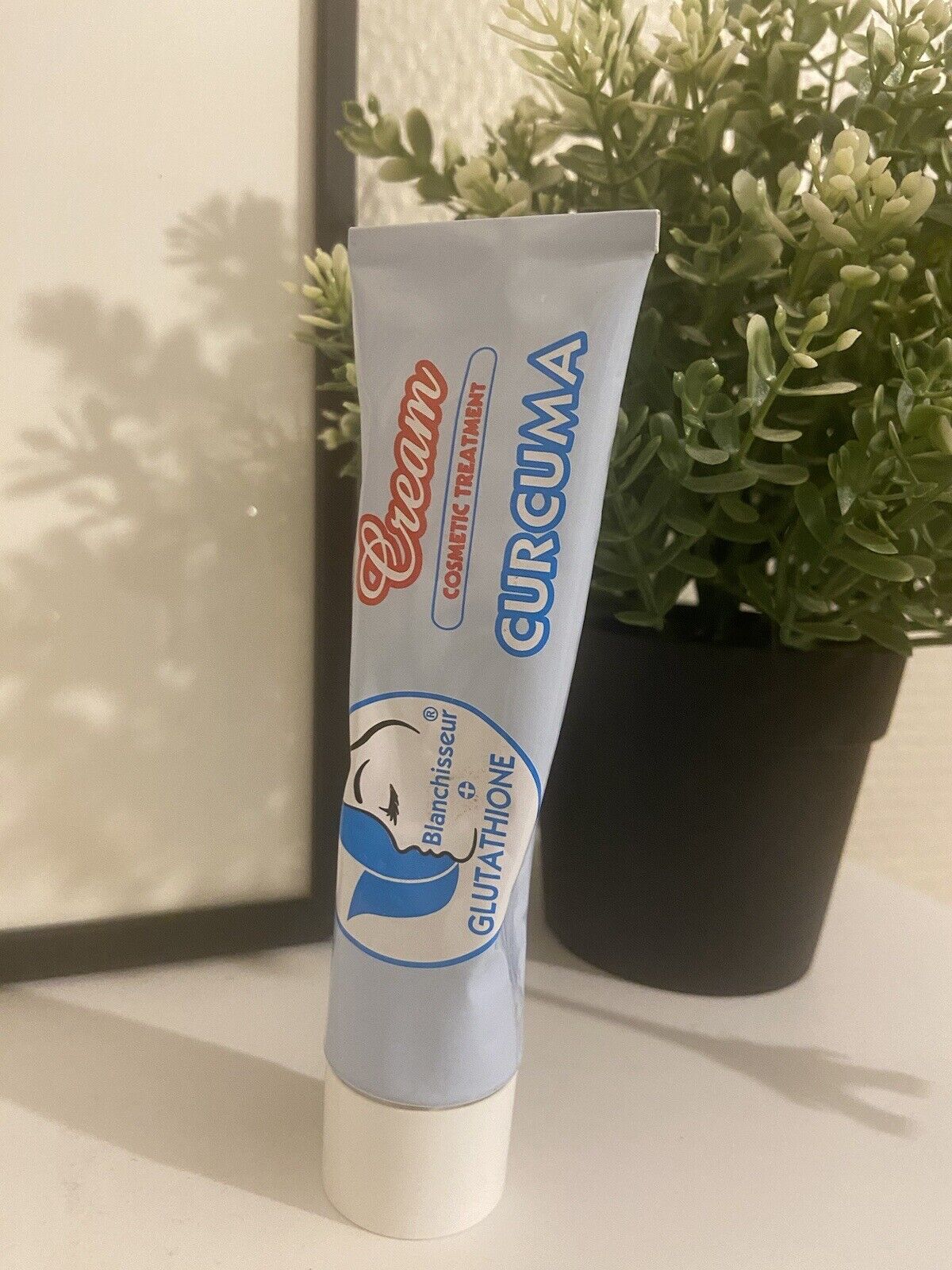 Blanchisseur Glutathione Curcuma crème tube éclaircissant - Kyabeauty