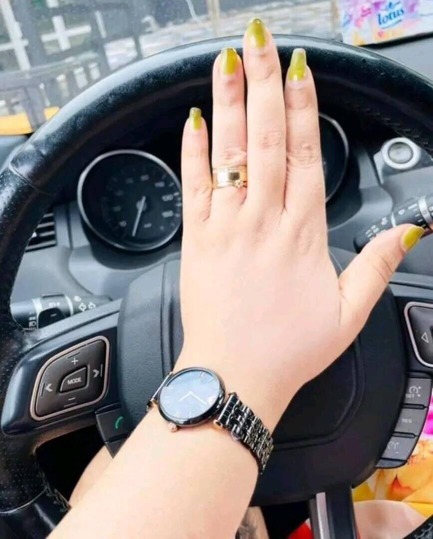 Duo Peau jaune concentré Et Tube blanchissant , pour mains et pieds noirs