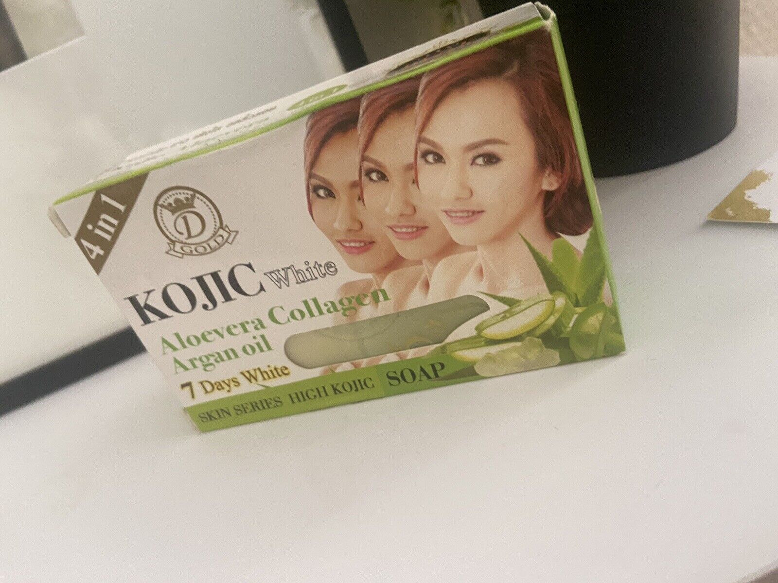 SAVON KOJIC White Alloeverra Collagen,Super eclaircissant, anti tache,anti acné. - Kyabeauty