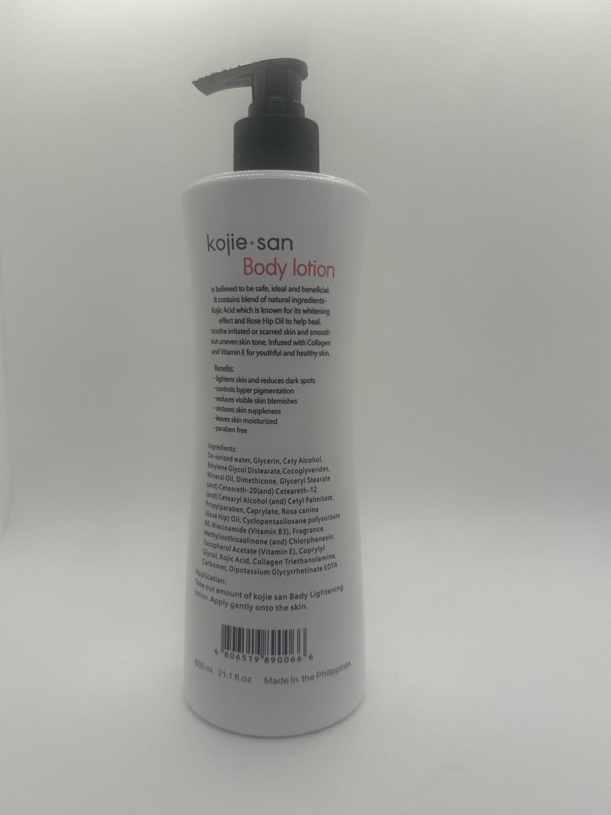 kojie San Lait Corporel Ultra Éclaircissante Anti imperfection Anti Age 600ML